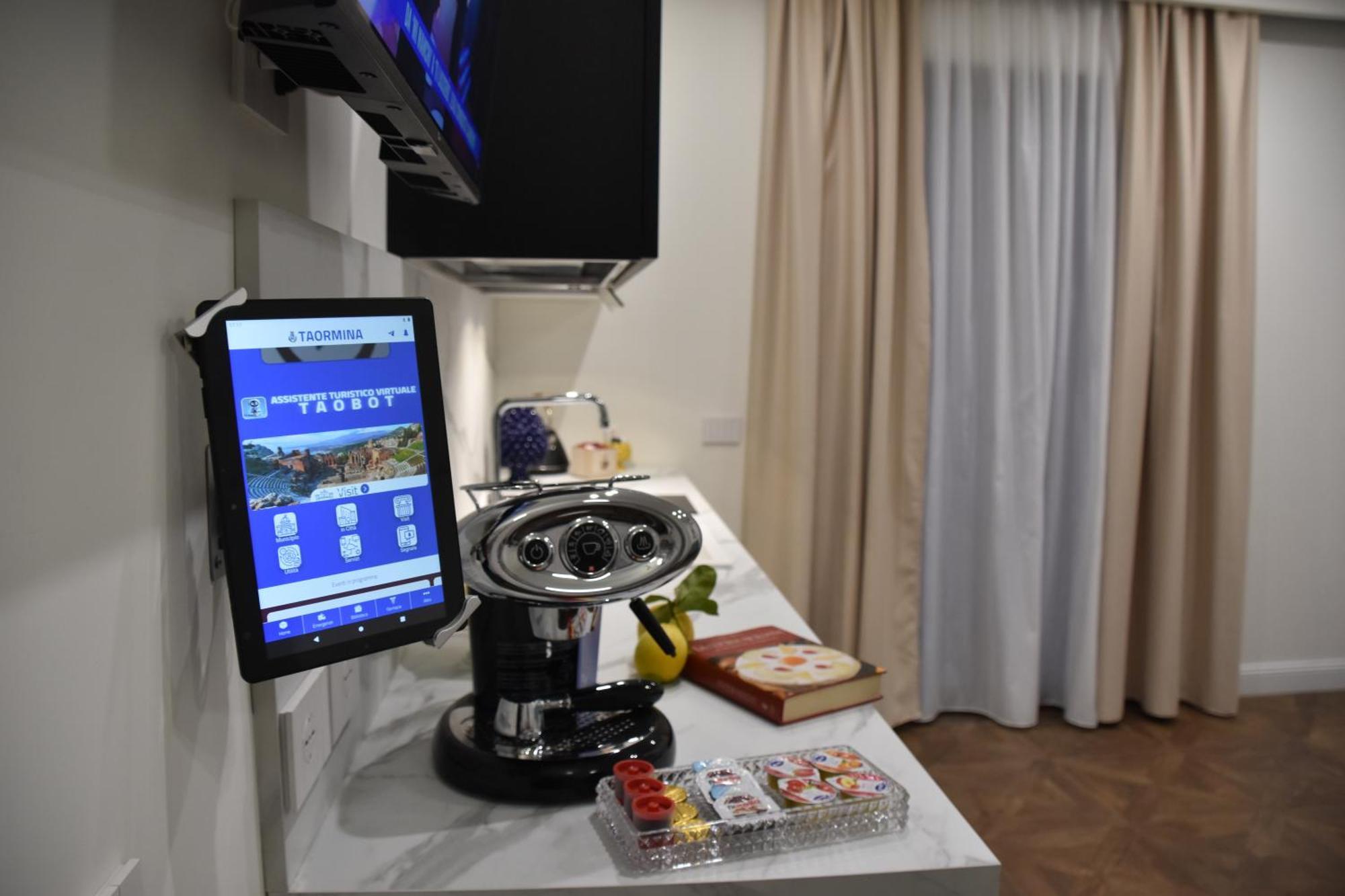 Gloden House Apartments Taormina Cameră foto